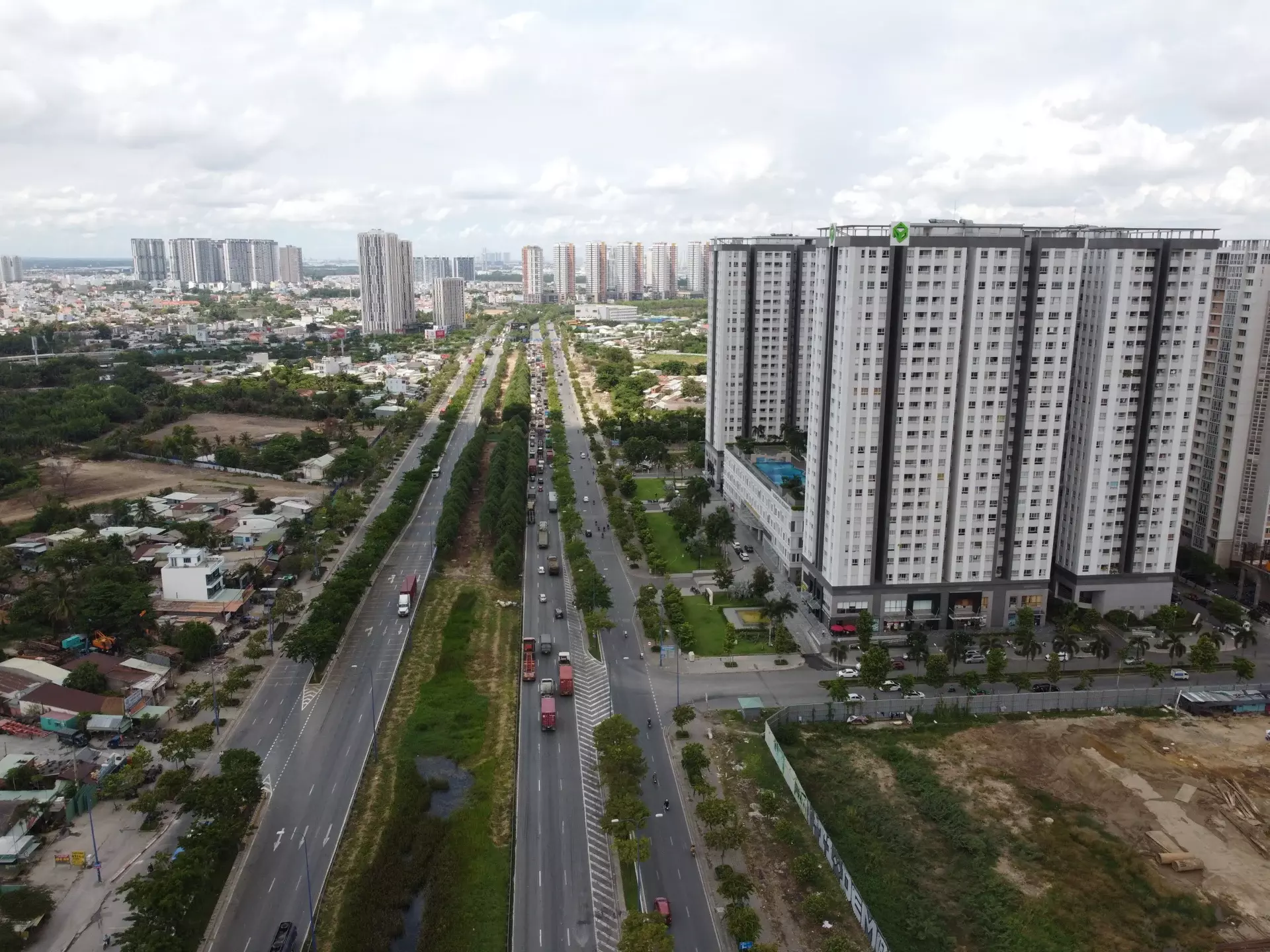 Hạ tầng mở lối cho chu kỳ phục hồi mới của thị trường bất động sản TP.HCM