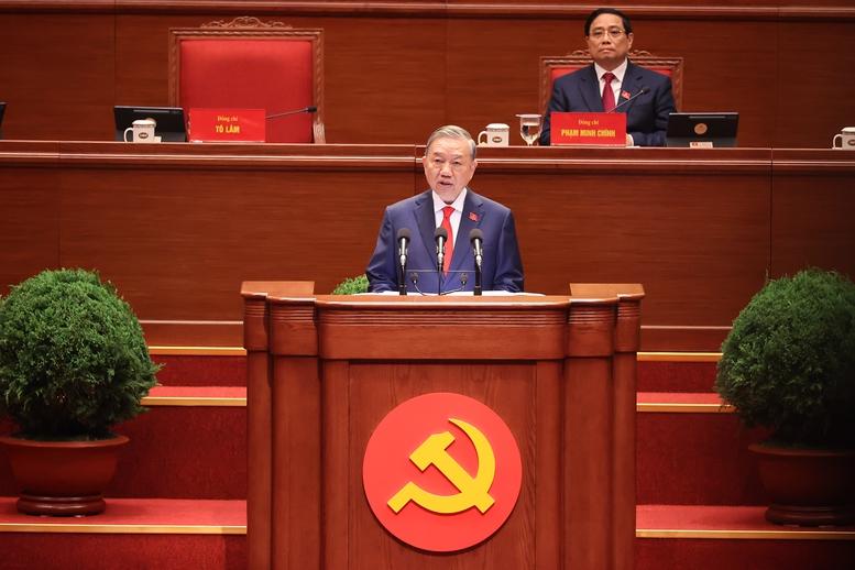 “Dân là gốc” trong Báo cáo trình Đại hội XIV: Điểm tựa bền vững nhất, “hạ tầng mềm” quan trọng nhất